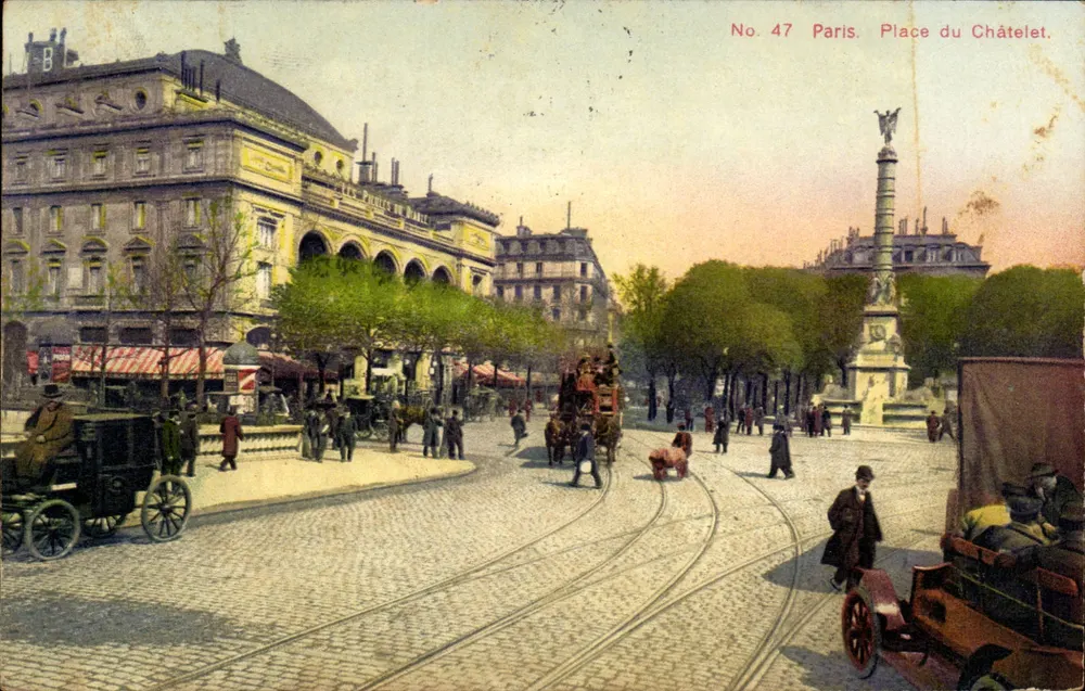 Paris. Place du Châtelet — vista da praça com a coluna e os trams — editor não identificado, n° 47 - Frente