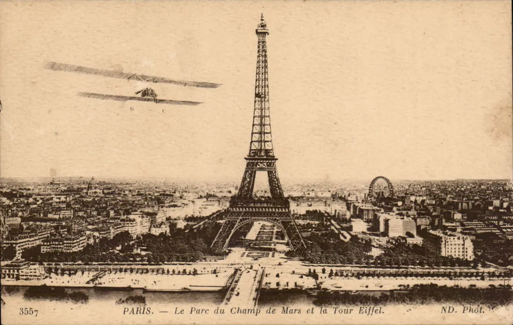 Paris — Der Park Champ de Mars und die Eiffelturm — ND. Fot. n° 3557 - Vorderseite