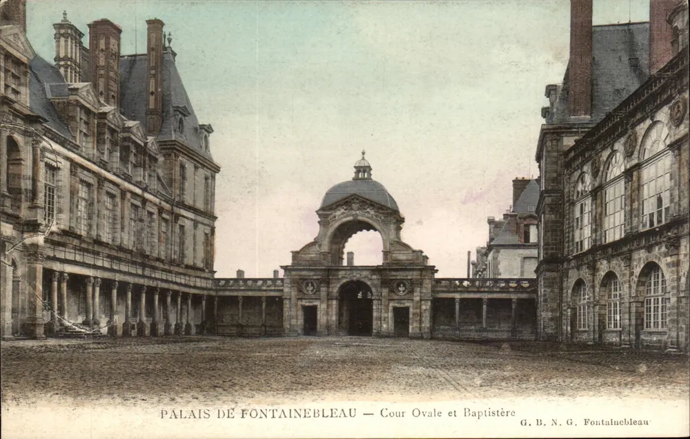 Schloss Fontainebleau — Ovale Hof und Baptistiner — G. B. N. G. Fontainebleau - Vorderseite