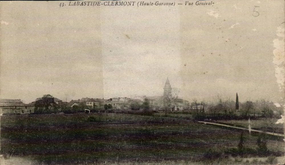 Labastide-Clermont (Haute-Garonne) — General View — Paul Cucuron, 43 - Front