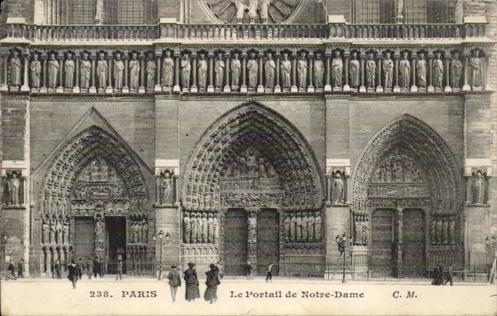 Het Portaal van Notre-Dame — Parijs — C.M. n°238 - Voorkant