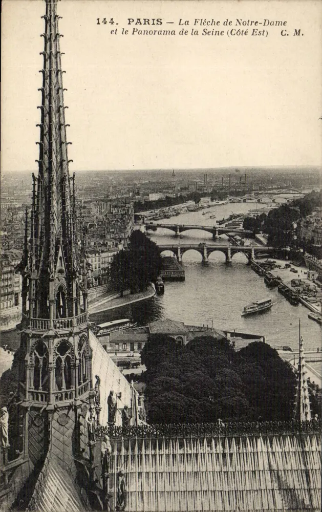 Paris — Die Spitze der Notre-Dame und der Panoramablick auf die Seine (Ostseite) — C.M. n°144 - Vorderseite