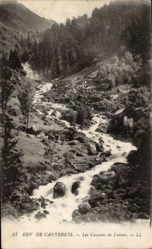 Vista de Cauterets — As Cataratas de Lulour — LL - Frente