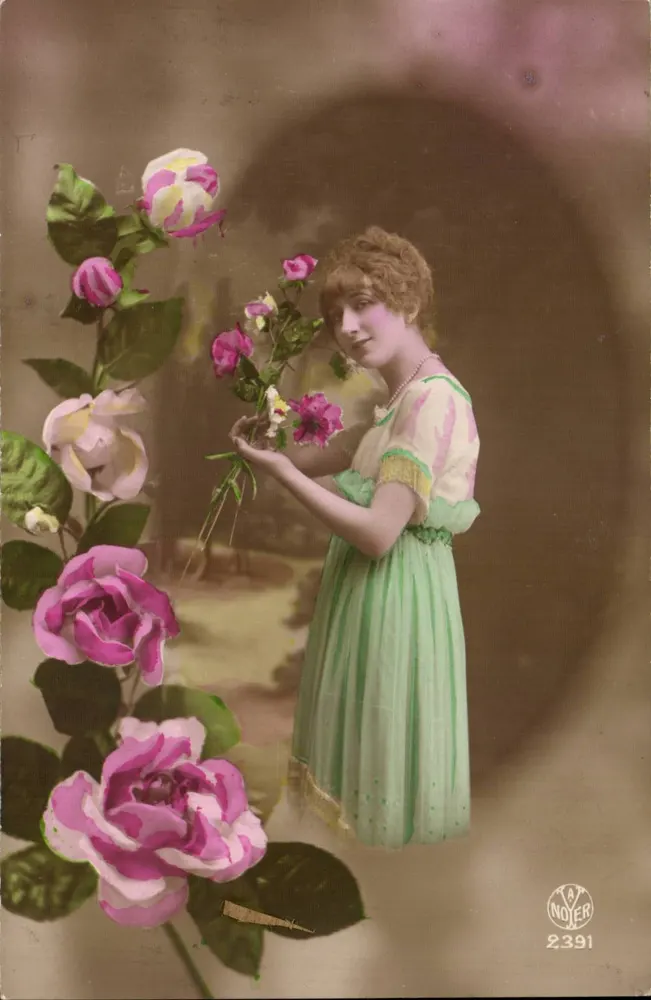 Junge Frau mit Rosen — Atelier Nover, n° 2391 - Vorderseite