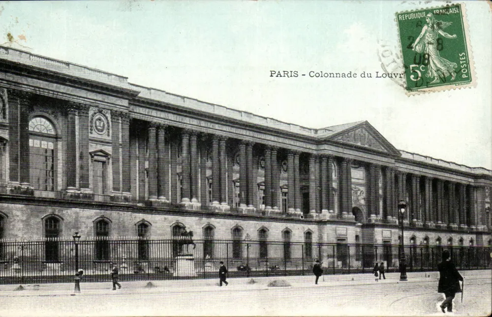 PARIS - Colonnade du Louvre — vue architecturale — éditeur non identifié - Frente