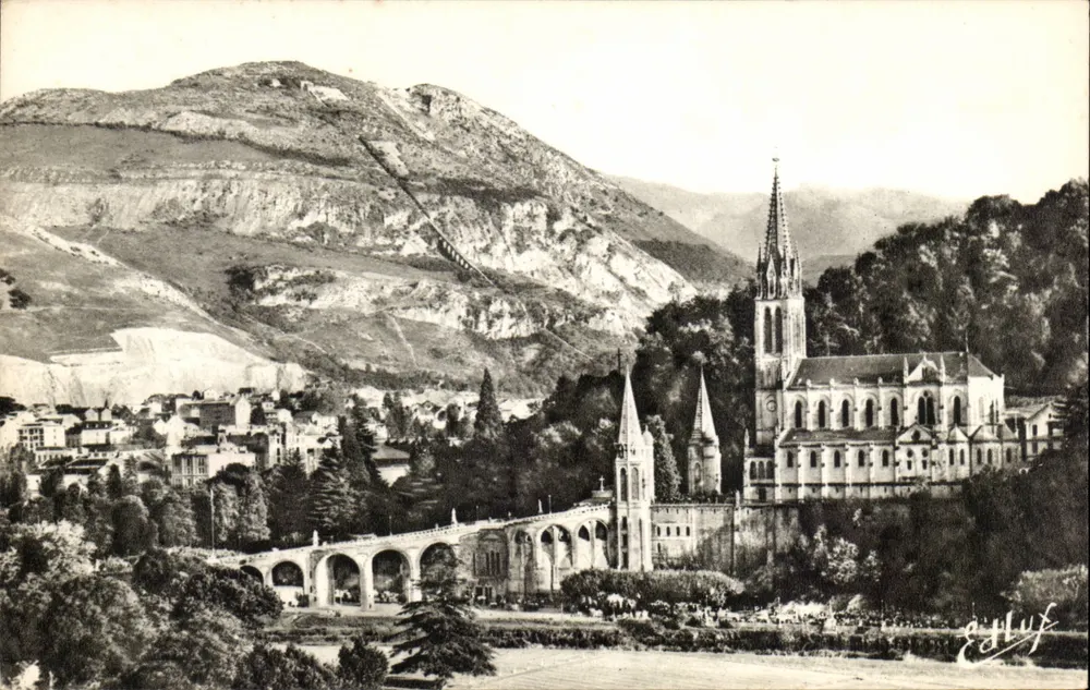 Lourdes — La Basilique et le Pic du Jer — Éd. P. Doocet, n° 37 bis - Recto