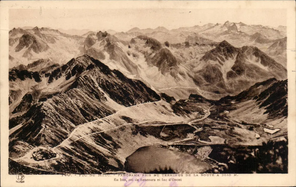 Pic du Midi — Panorama vom Ende der Straße bei 2640 m — Pass Sencours und See Oncet — Éditions Pyrénées-Océan - Vorderseite