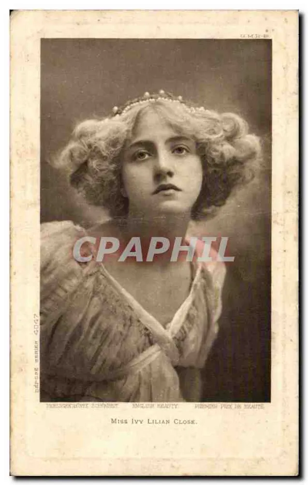 Miss Ivy Lilian Close — English Beauty — Verleger C. M. 12-80 - Vorderseite