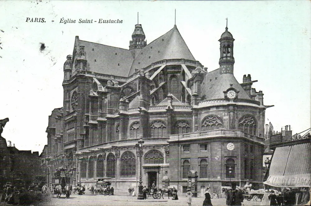Paris - Igreja Saint-Eustache — vista do edifício com seu campanário e fachada gótica - Frente