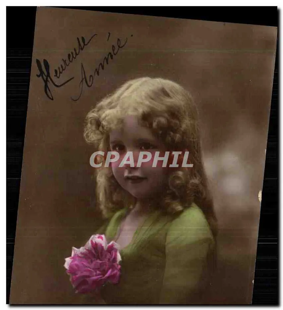Menina com vestido verde segurando uma rosa — 'Bom Ano' — Carta postal datada 29 de fevereiro de 1917 - Frente