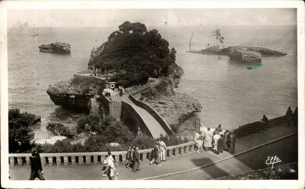 O Rocher do Basta — Biarritz — Editor Elpe - Frente