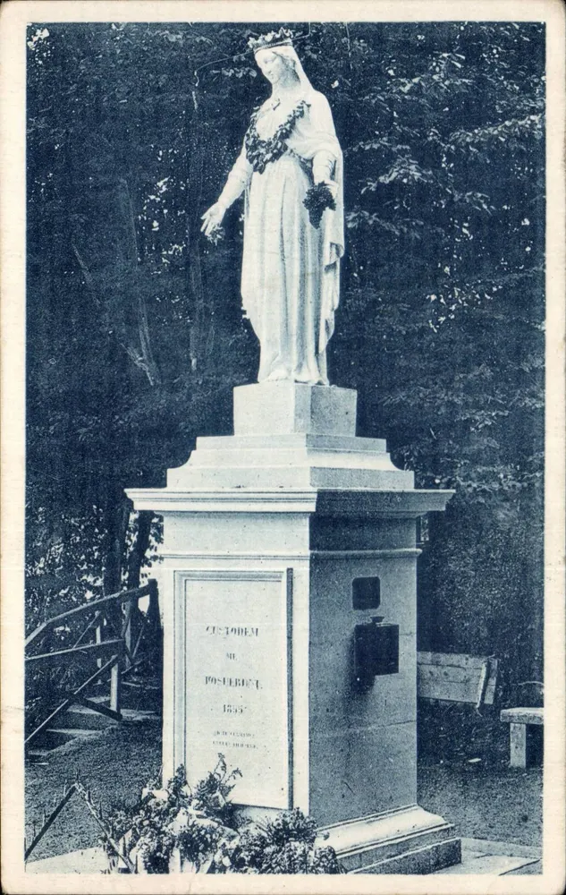A Virgem — estátua monumental — 110 - Frente