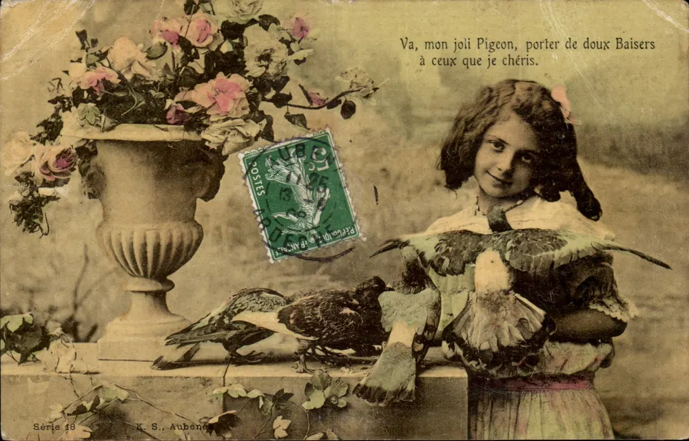 Femme avec pigeons — scène de jardin avec vase de roses — éditeur K. S. Aubene, Série 18 - Vorderseite