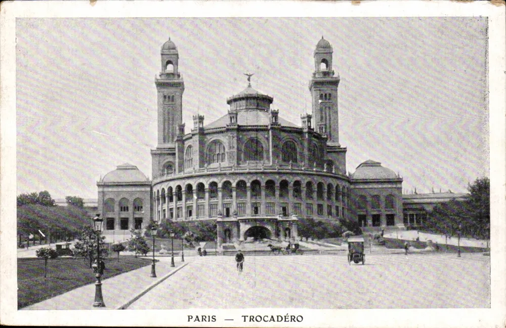 Paris — Trocadéro — Editor não identificado, número de série não visível - Frente