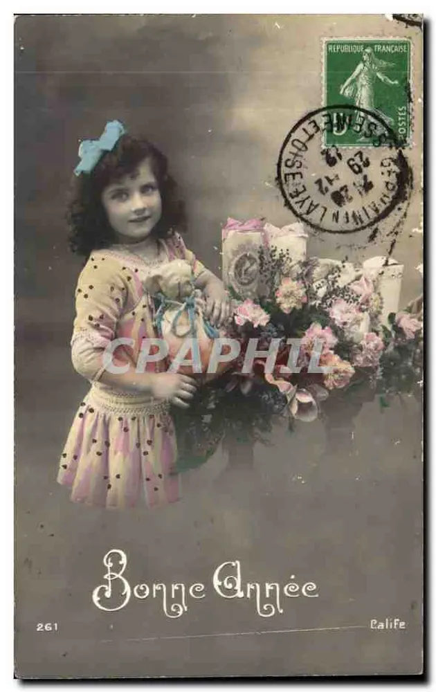 Mädchen mit Blumenstrauß und Stoffbär — Calife, Nr. 261 - Vorderseite