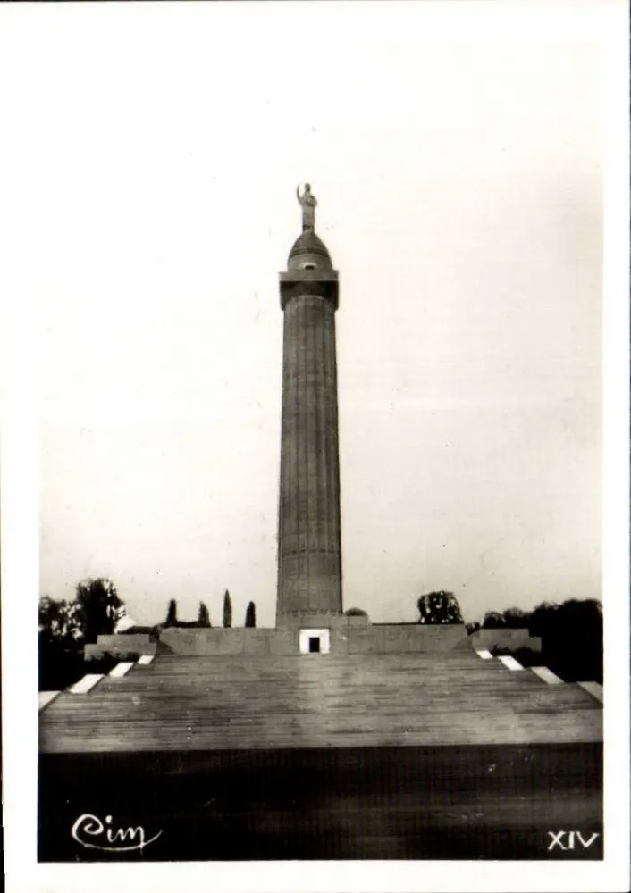 Monumento aos mortos da guerra — Coluna da Paz — editor Cim, n° XIV - Frente