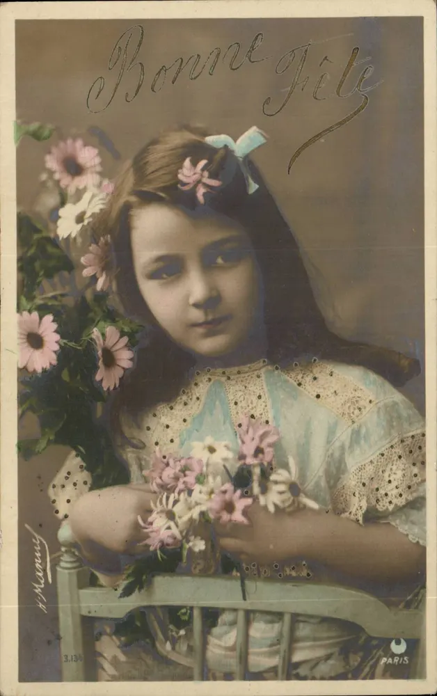 Mädchen mit Blumenstrauß — Frohe Geburtstagsgrüße — Verlag Munny, Paris, n° 3.134 - Vorderseite