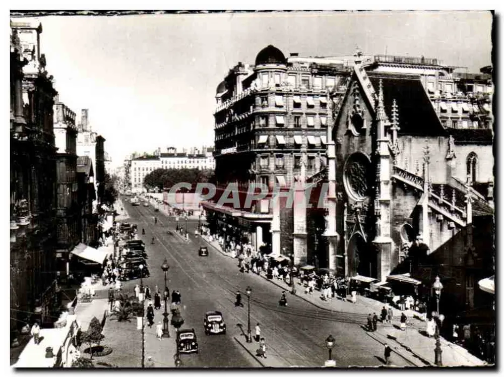 Place des Cordeliers und die Kirche Saint-Bonaventure — Paris - Vorderseite