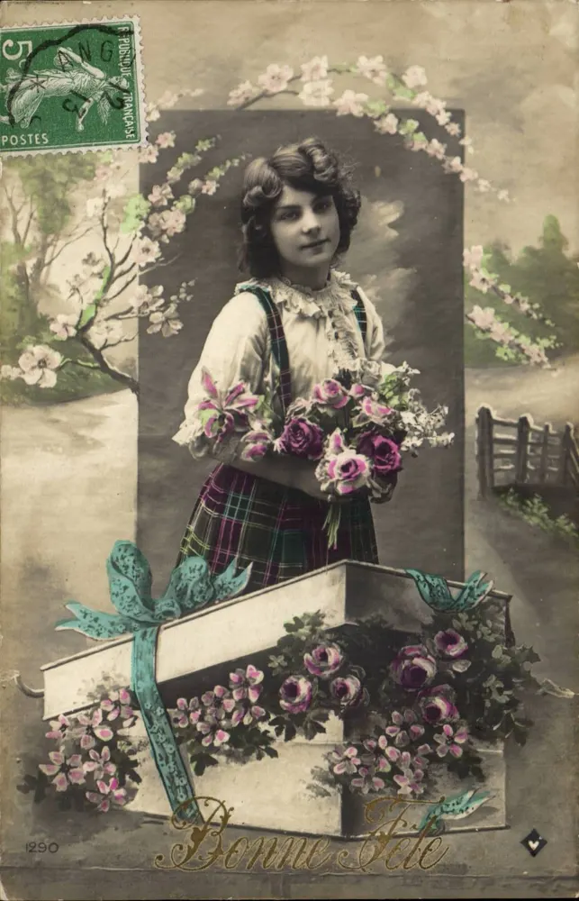 Junge Frau mit Rosenstrauß — Frohe Feier — Anonymer Verlag, Nr. 290 - Vorderseite