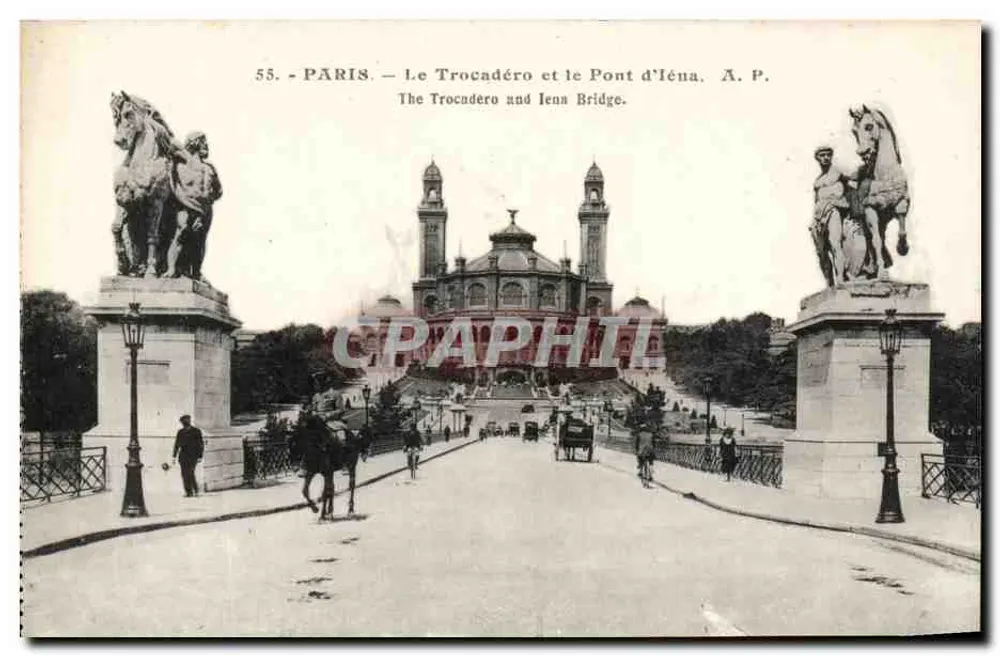 Paris — O Trocadéro e o Ponte d'Iéna — A.P. - Frente