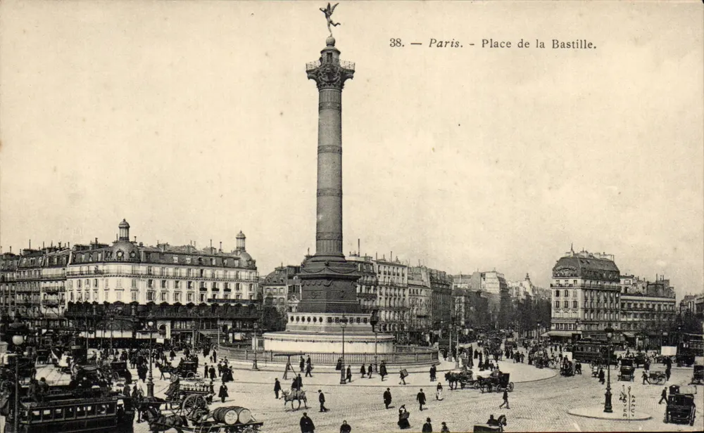 Paris — Praça da Bastilha — coluna da Bastilha e editor V. B. C. - Frente