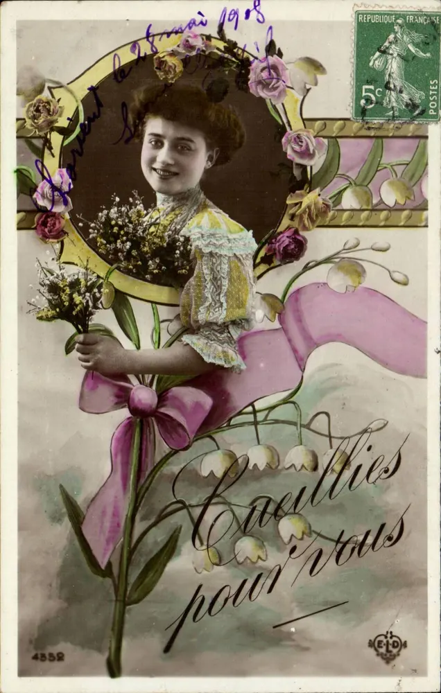 Lächelnde junge Frau — mit Blumenstrauß — Verlag E.D. Nr. 4352 - Vorderseite