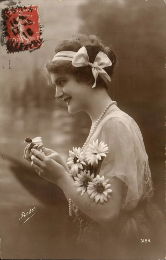 Junge Frau mit Margeriten — Studiofoto — Irisa, n° 3184 - Vorderseite