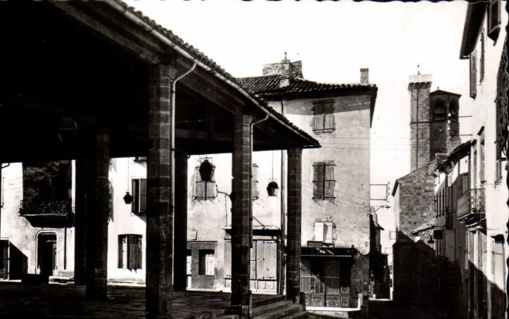 Halles (século XIII) e Torre de São Miguel (século XV) — série 4 - Frente