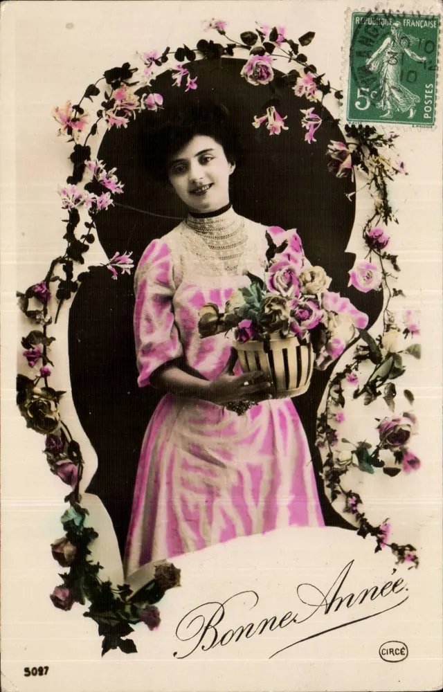 Junge Frau in einem rosa Kleid — mit Blumenkrone — CIRCÉ n°5087 - Vorderseite