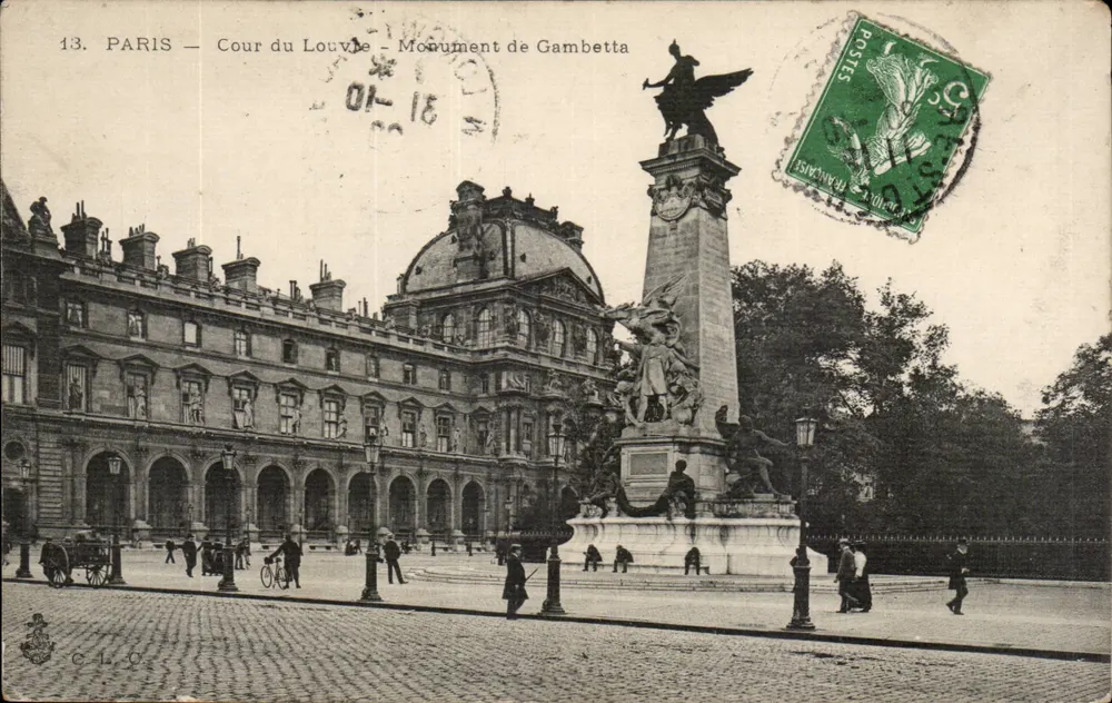 Paris — Cour du Louvre — Monument de Gambetta — C.L.O. - Frente