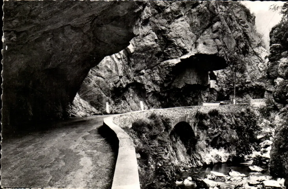 As Gorges do Cozon — Paisagens de Chartreuse — Edições Lecellard Bron - Frente