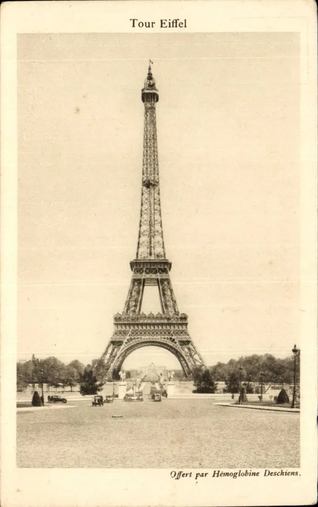 Torre Eiffel — vista panorâmica — oferecida por Hémoglobine Deschiens - Frente