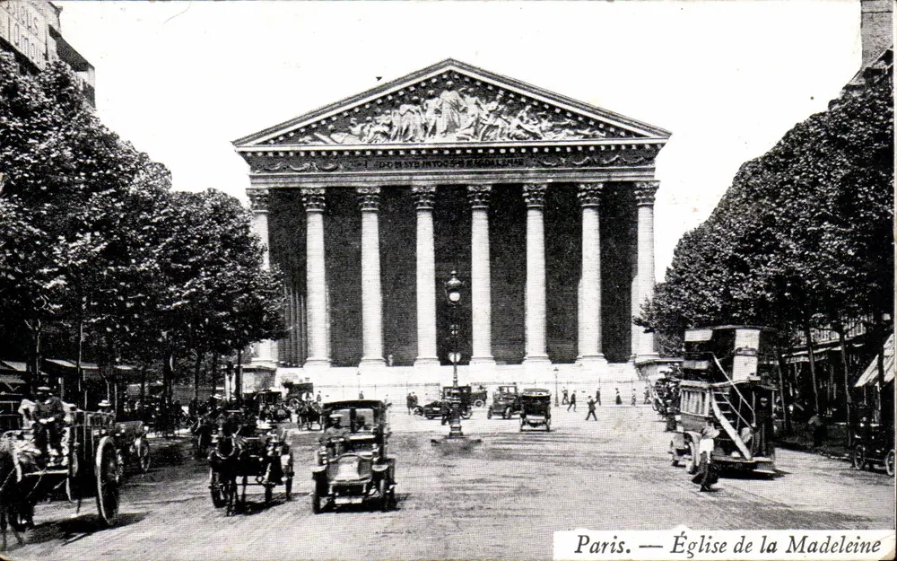 Paris — Igreja da Madeleine - Frente