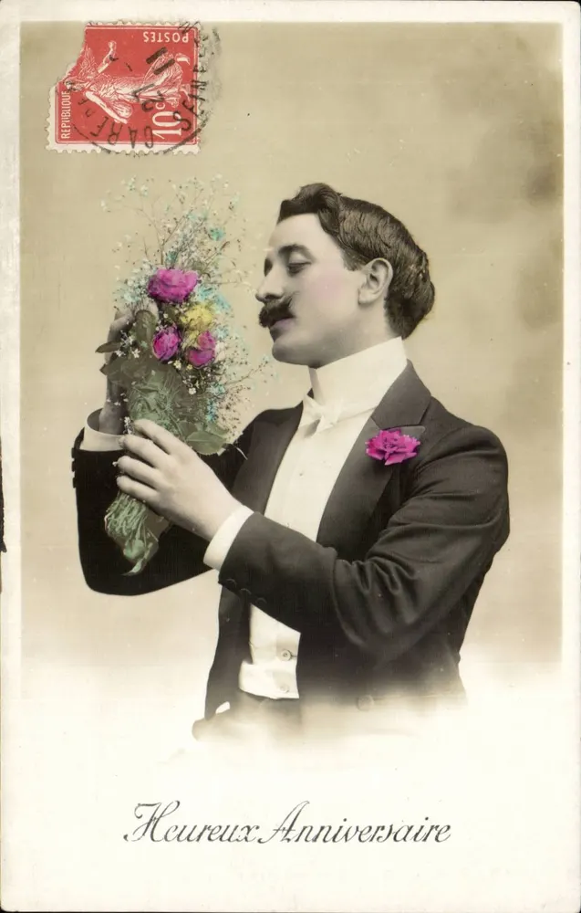 Mann in Abendkleidung mit Blumenstrauß — Geburtstag — Verlag unbekannt, Seriennummer nicht sichtbar - Vorderseite