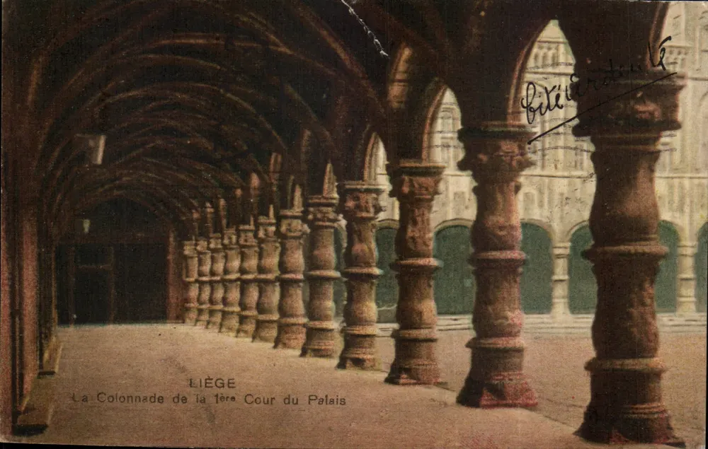 Liège — Die Säulenreihe der ersten Hof des Palastes — Ed. G. Mendricus, Liège - Vorderseite
