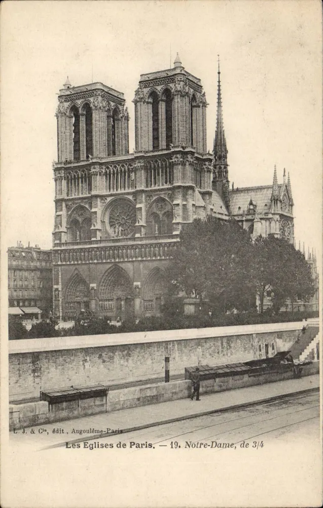 Nossa Senhora de Paris — vista da fachada — L. J. & Cie, Angoulême-Paris, n°19 - Frente