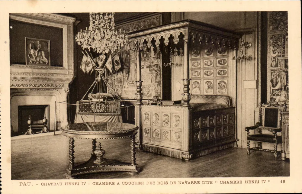 Pau - Schloss Henri IV - Schlafzimmer der Könige von Navarra genannt 'Schlafzimmer Henri IV' — Serie 43 - Vorderseite
