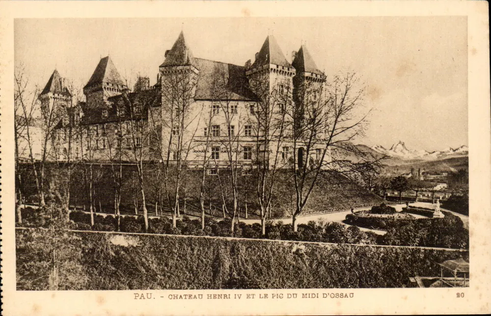 Pau - Castelo Henri IV e o Pic du Midi d'Ossau — Héliogravure Labouche Frères, n°20 - Frente
