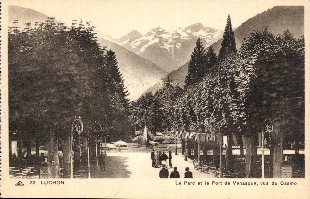 Der Park und der Hafen von Venasque, vom Casino aus gesehen — Luchon - Vorderseite