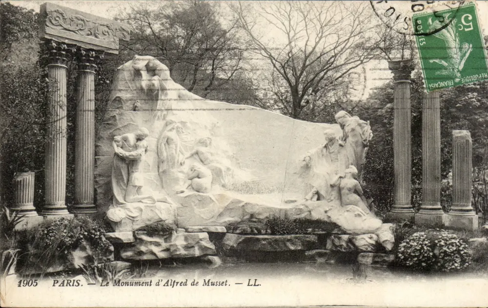 Paris — O Monumento de Alfred de Musset — LL. - Frente
