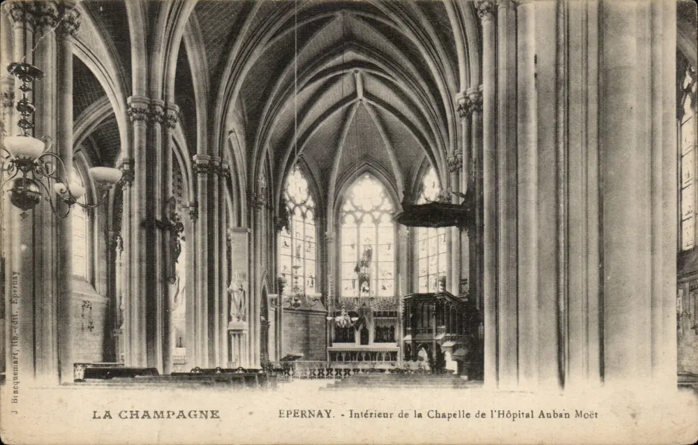Epernay - Innenansicht der Kapelle des Auban Moët Krankenhauses — J. Bracquemart, 16. Ausg. Epernay - Vorderseite