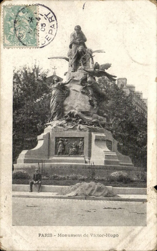 PARIS - Monument de Victor-Hugo — editor desconhecido, número de série não visível - Frente