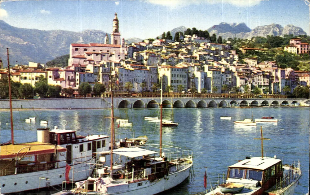 Menton — A velha cidade vista do porto — Edições D.D.I.A. OF. 2 - Frente