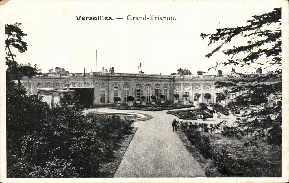 Versailles. — Grand Trianon. - Frente