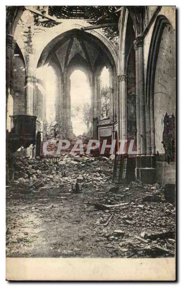 Zerstörter Innenraum einer gotischen Kirche — Ruinen nach dem Krieg — IMP. PHOT. NEUROGIN ET CIE. — PARIS - Vorderseite