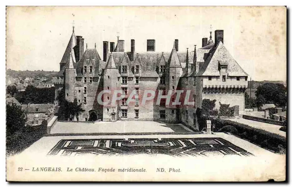 Langeais — O Castelo. Fachada meridional — ND. Fot. - Frente