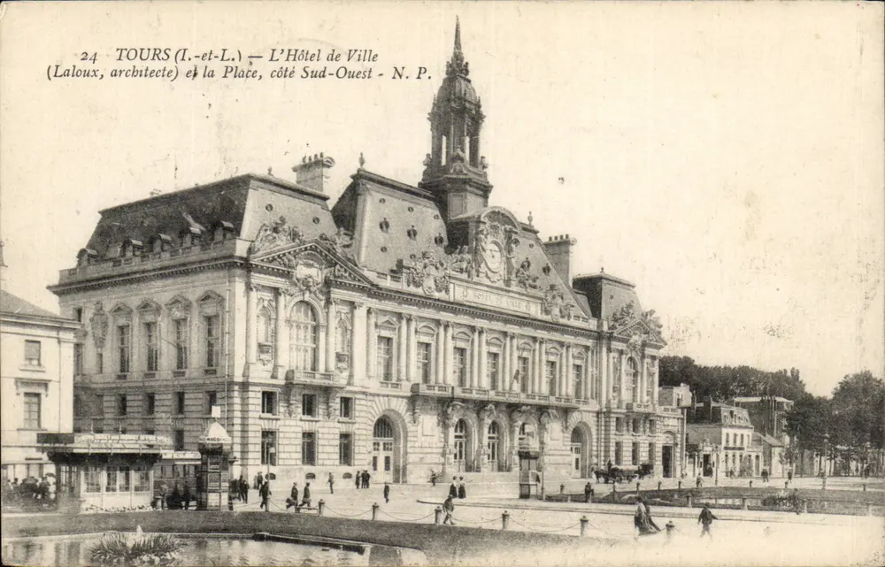 Tours (Indre-et-Loire) — Hotel de Ville — Laloux, architekt — N.P. - Awers