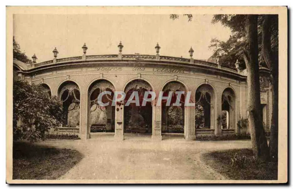 सौर्स डेस सेलेस्टिन्स के पैविलियन — विची (अल्लियर) — आर्ट एडिशन यवॉन, पेरिस - आगे