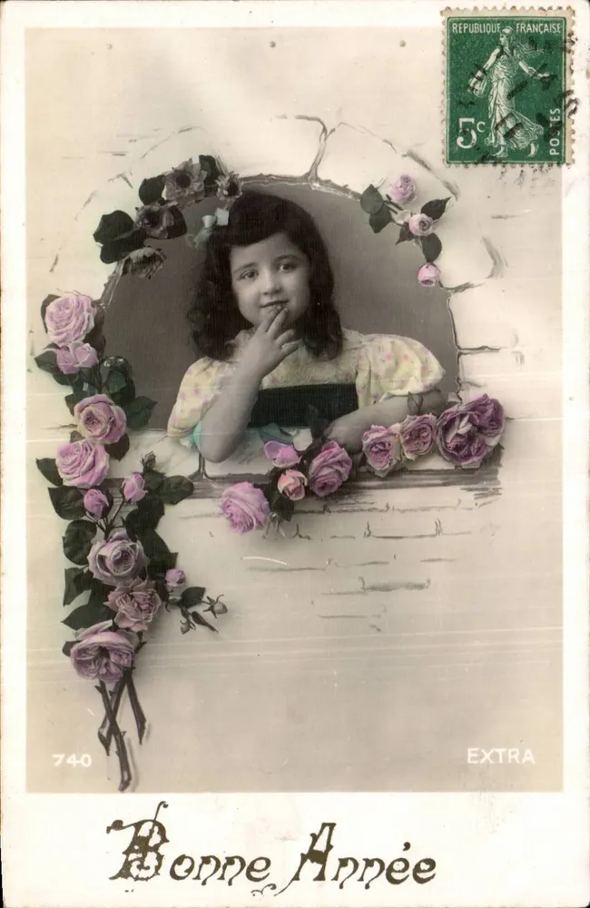 Mädchen in Rosenrahmen — Frohe Neujahr — Extra, Nr. 740 - Vorderseite