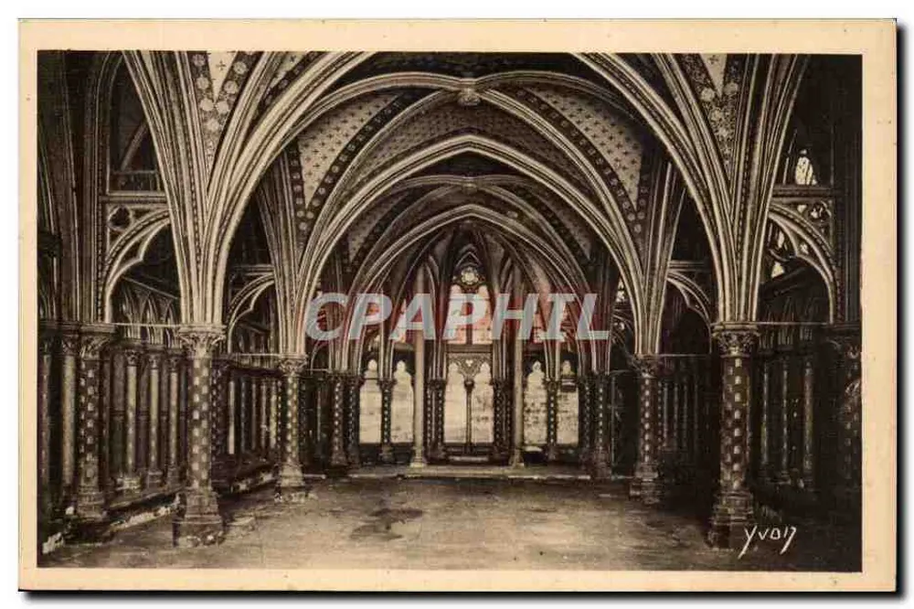A Santa Capela — Interior da Capela Baixa — Edição de Arte YVON, Paris - Frente